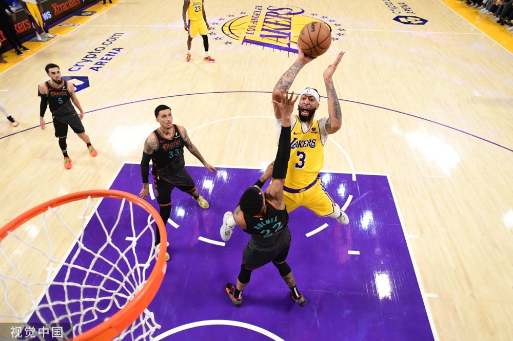 违的熟悉身 违的熟悉身