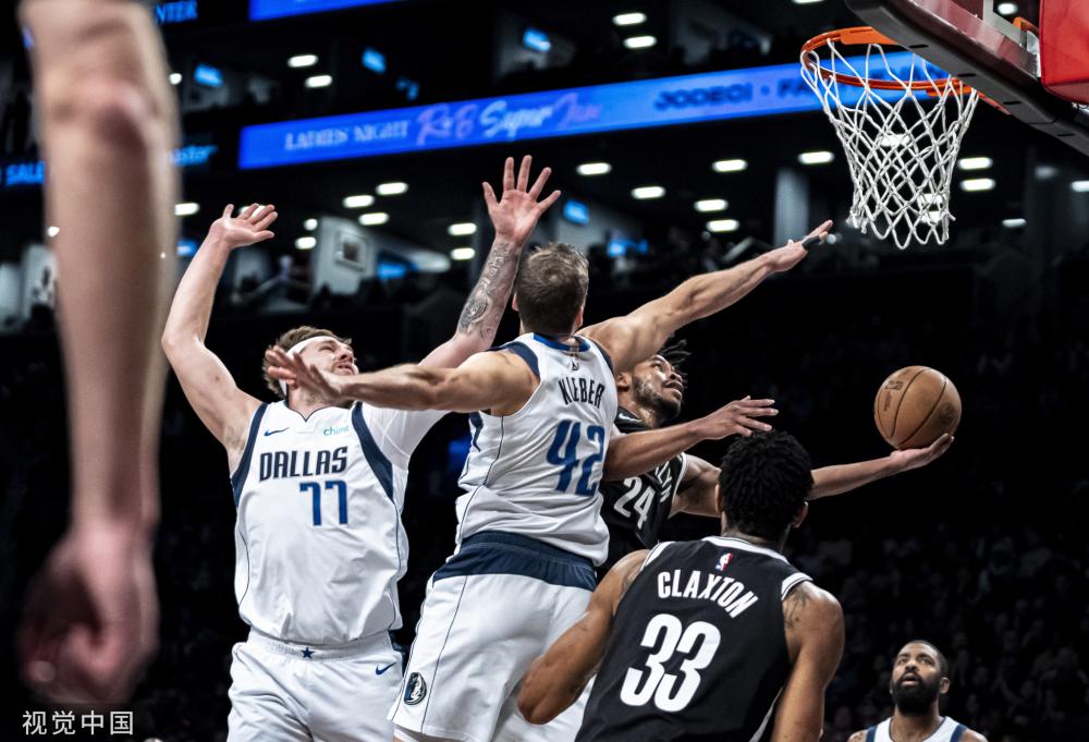 在賽季中的 在賽季中的