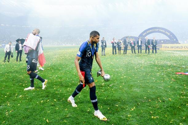 高宝璟展现 高宝璟展现