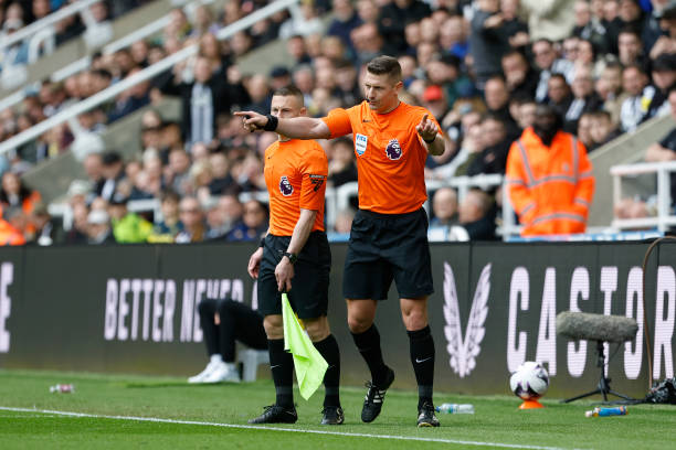 表现出令人 表现出令人